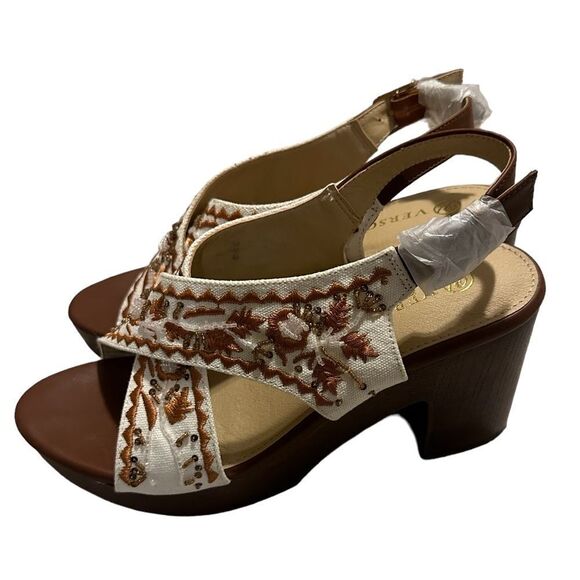 Versona Embroidered and Beaded Platform Sandals Size 8 NWOB - Picture 7 of 14